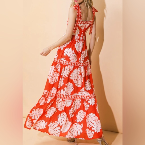 Red Leaf Floral Maxi Dress - Picture 2 of 6